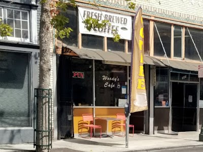 Woody's Cafe